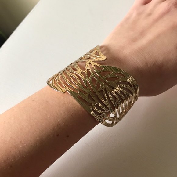Forever 21 Gold Cuff Bracelet - Picture 4 of 4